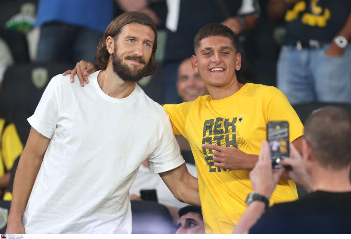 Ο Τσιγκρίνσκι στην Opap Arena και το πλευρό της ΑΕΚ κόντρα στην Άντερλεχτ