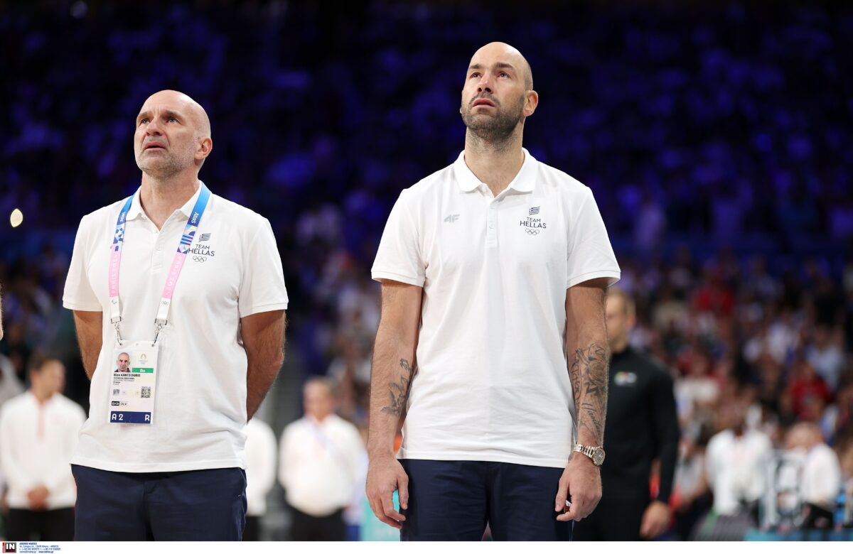 Γενέθλια για τον Ηλία Καντζούρη στην προπόνηση της Εθνικής Μπάσκετ(vid)