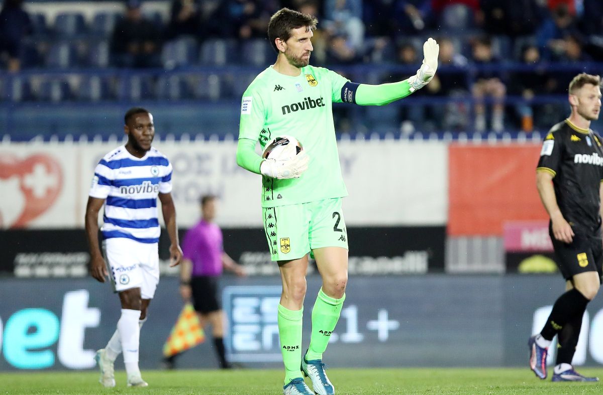 Ο Εμρέ ανακοίνωσε τον Κουέστα στην Ανταλίασπορ