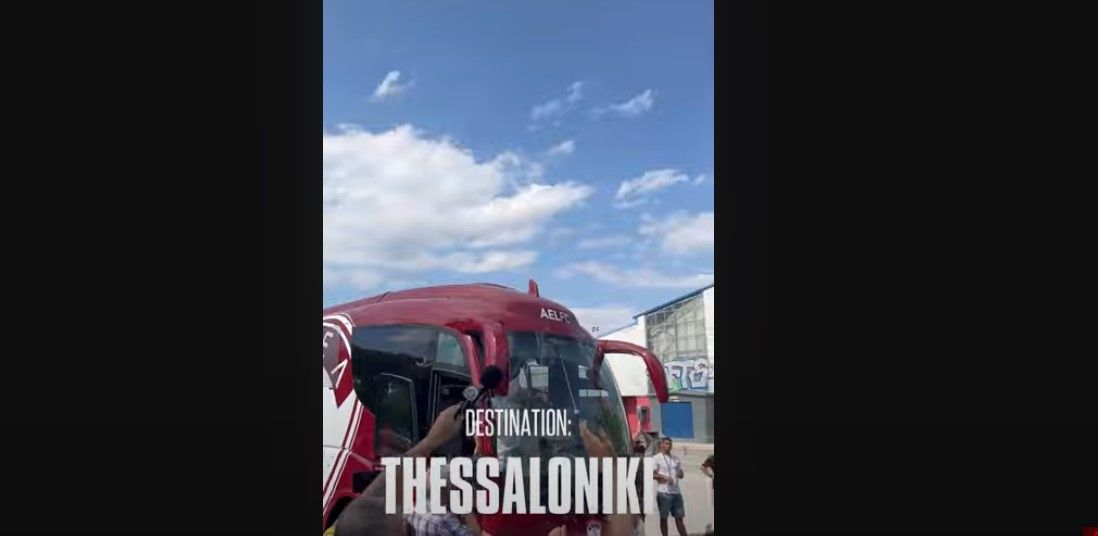 «Ντόπες» από τον κόσμο της ΑΕΛ πριν το ματς με τον ΠΑΟΚ (vid)