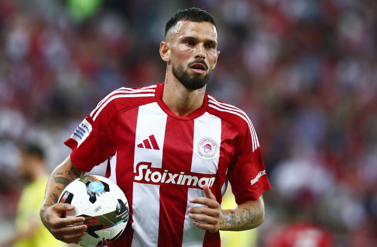 «Ο Βέλντε δεν υπολογίζεται από τον Ολυμπιακό»