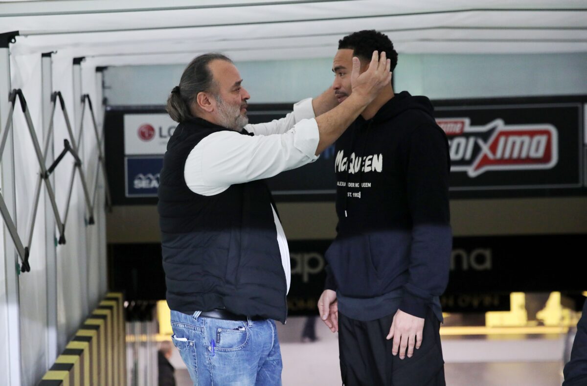 Η ανοιχτή συζήτηση στην ΑΕΚ για τα στόπερ και η υπόθεση Κάλενς