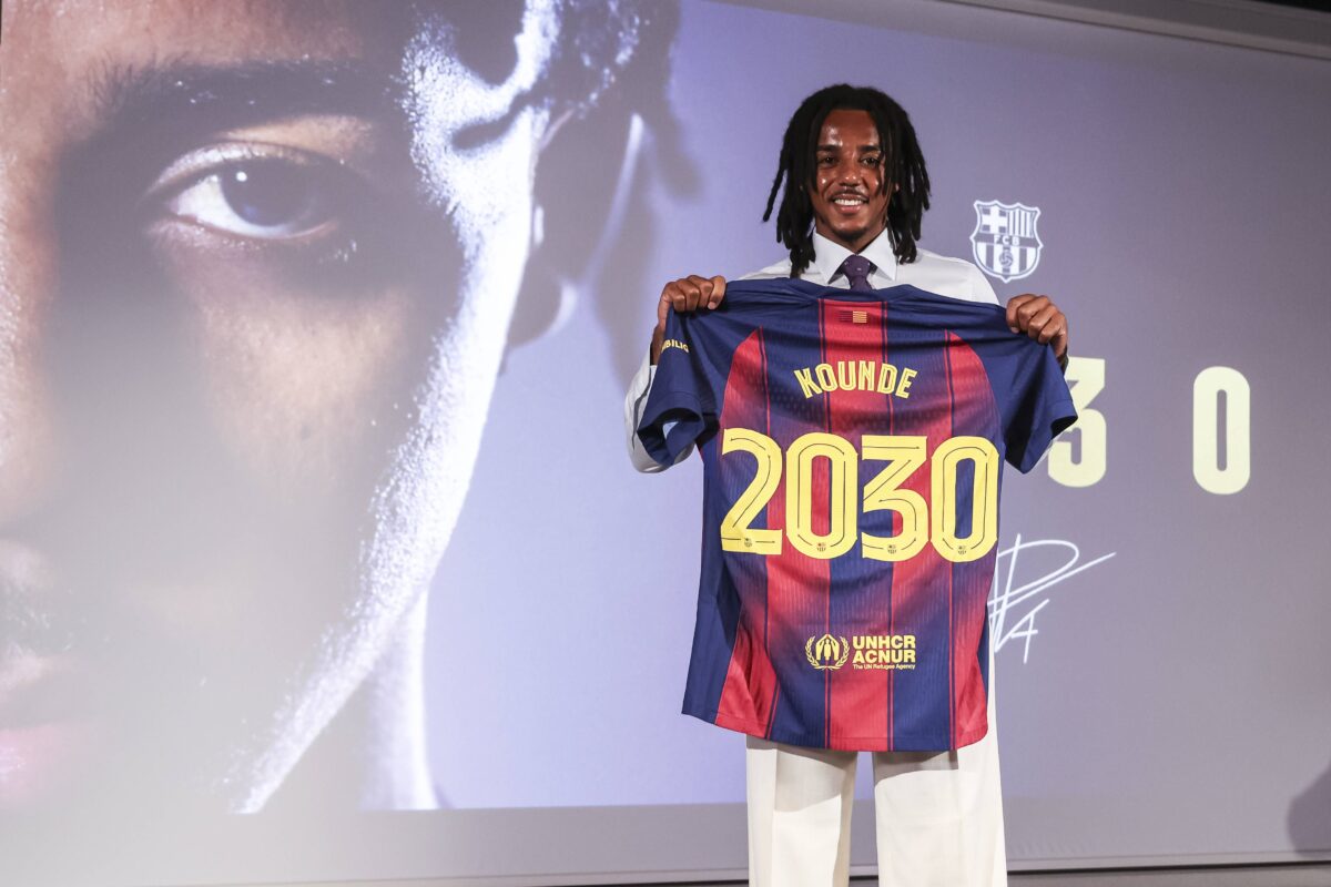 Ανανέωσε ο Κουντέ με την Μπαρτσελόνα