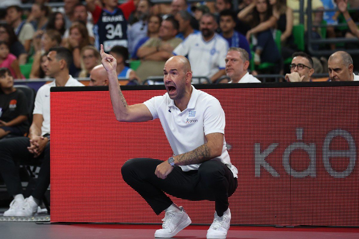 Σπανούλης: «Δεν μπορείς να πας σε τουρνουά 20 ημερών με λίγα γκαρντ – Μια μέρα θα είναι αρχηγός ο Ζούγρης»