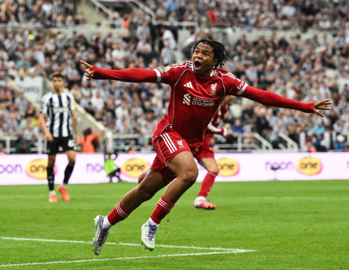 Ο 17χρονος Νγκουμόα έκανε ντεμπούτο στην Premier League και… ξέρανε τη Νιούκαστλ με buzzer beater! Ποιο είναι το νέο  «αστέρι» της Λίβερπουλ