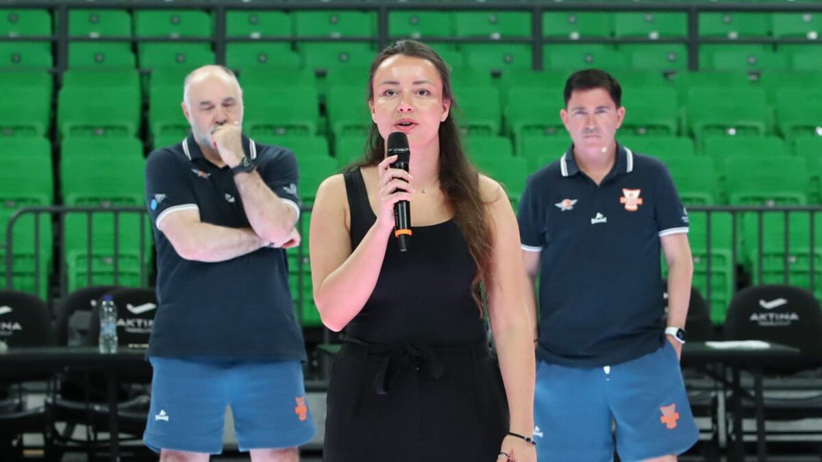 Τοντόροβιτς στο Sportal: «Τον Ιτούδη δεν τον νοιάζει αν είσαι κορίτσι, γάτα ή σκύλος, αλλά μόνο ξέρεις μπάσκετ!»