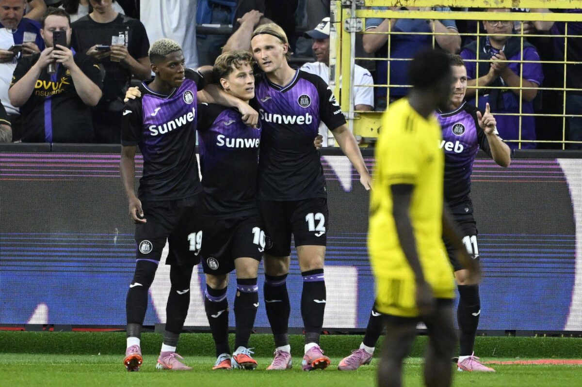 Η Αντερλεχτ «κλείδωσε» την πρόκρισή της στα Play Off και… περιμένει την ΑΕΚ (vid)