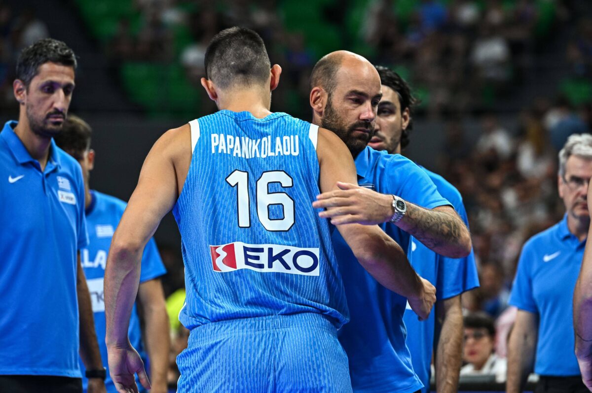 Το Sportal στην προπόνηση της Εθνικής στο «Σπύρος Κυπριανού»: Τα… ιδιαίτερα Σπανούλη σε Παπανικολάου (vid)