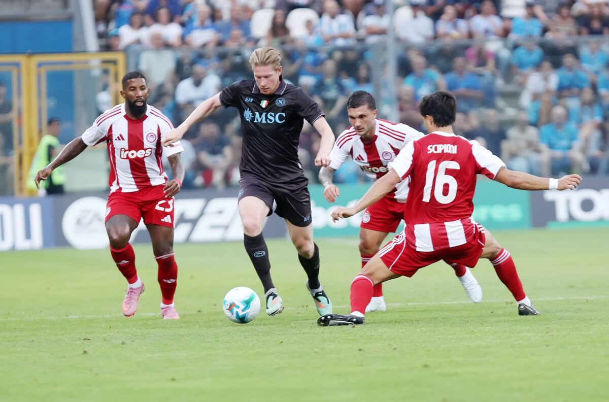 Η «συγγνώμη» του Ντε Μπρόινε στον Πνευμονίδη, μετά το Νάπολι – Ολυμπιακός!