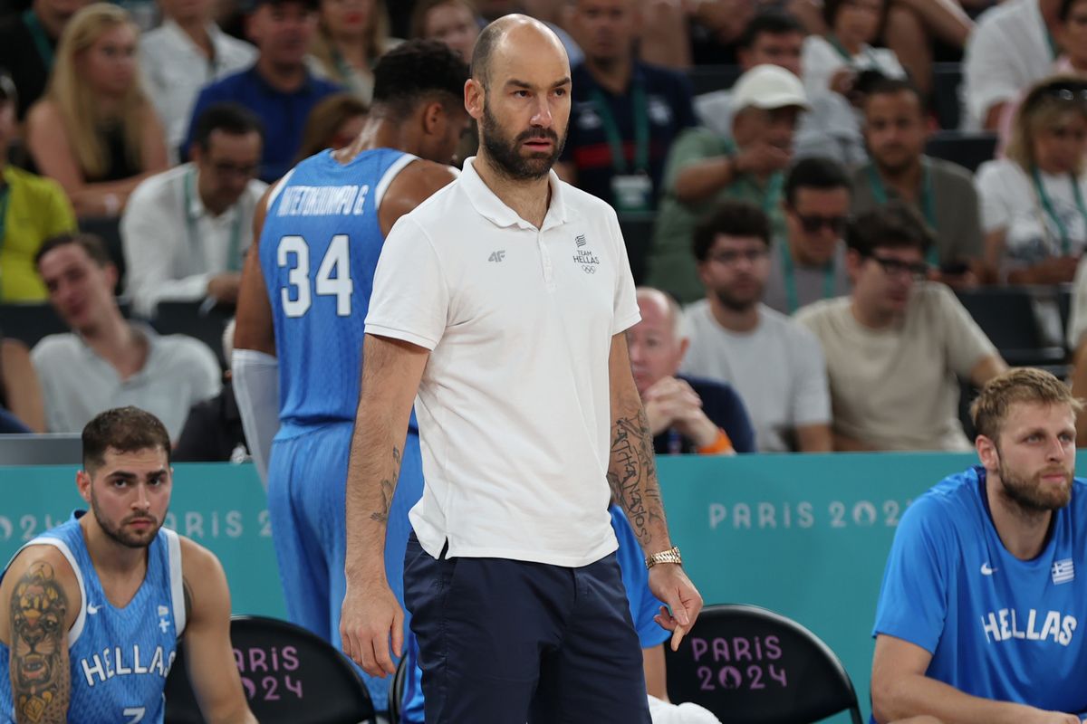 Πού χρόνος για γενέθλια; Προέχει η Εθνική!