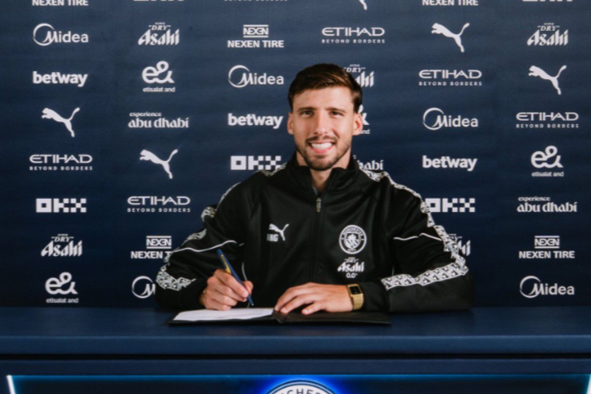 Ανανέωσε με τη Μάντσεστερ Σίτι ο Ρούμπεν Ντίας