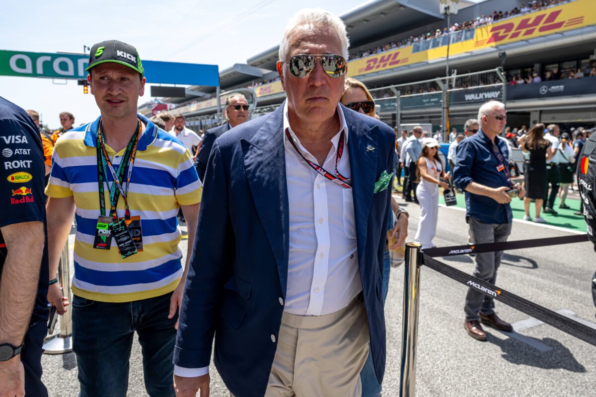 Η Aston Martin πούλησε το μερίδιό της στην ομάδα της Formula 1