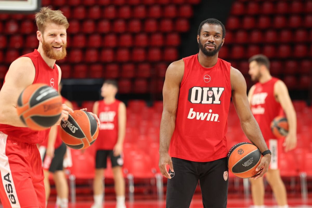 Ολυμπιακός: Η πρώτη προπόνηση στο ΣΕΦ (pics)