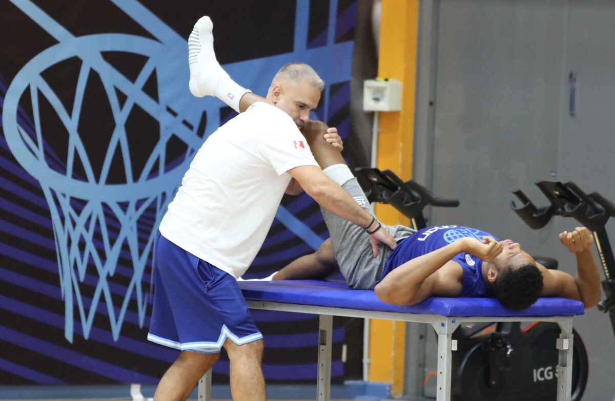 Το Sportal στην προπόνηση της Εθνικής: Ο άχαστος Ντόρσεϊ, το βίντεο και η θεραπεία του Γιάννη ενόψει Τουρκίας (vids)