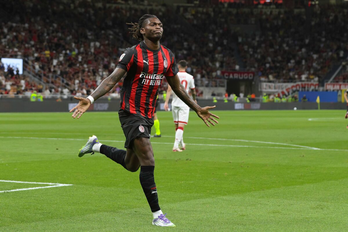 Ράφαελ Λεάο: «Ο Αλέγκρι και ο Ιμπραΐμοβιτς μου είπαν να χρησιμοποιώ λιγότερο τα μέσα κοινωνικής δικτύωσης»