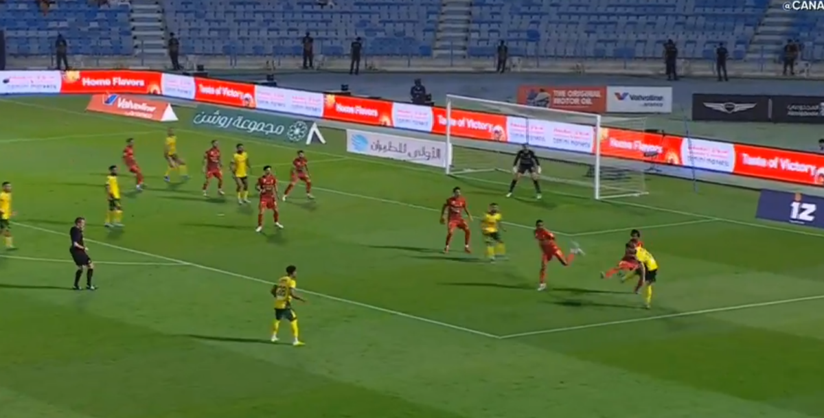 Ο Φορτούνης έδωσε ασίστ με την Αλ Καλίτζ, μέσω VAR ακυρώθηκε γκολ του Μασούρα (vids)