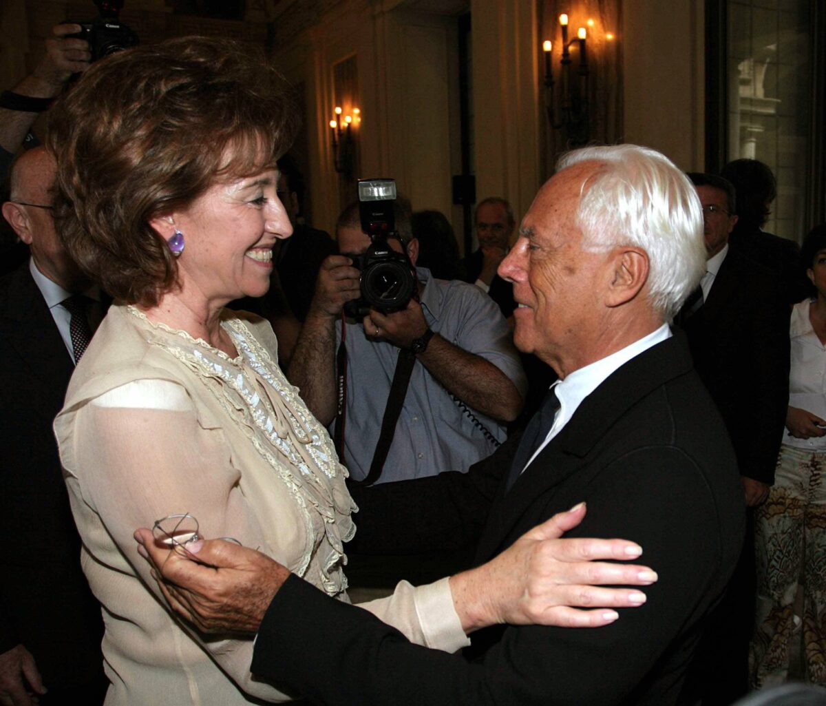 Αρμάνι και Μοράτι: Όταν η δυναστεία του ποδοσφαίρου της Ίντερ συνάντησε την ιταλική «βασιλική» οικογένεια της μόδας