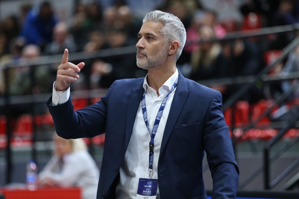 Ζιάγκος: «Η Εθνική πήρε αυτό που της άξιζε στον όμιλο, η Μύκονος είναι νησί των ονείρων»