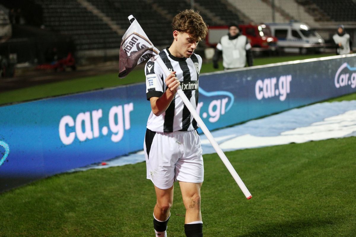 Γιάννης Κωνσταντέλιας με τη φανέλα του ΠΑΟΚ