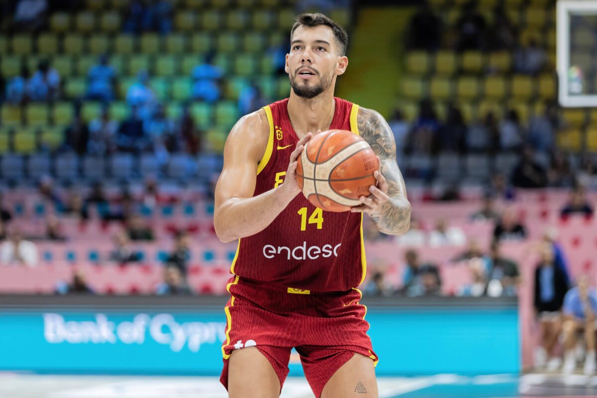 Γουίλι Ερνανγκόμεθ: «Θα είναι “πόλεμος” το ματς με την Ελλάδα» (vid)