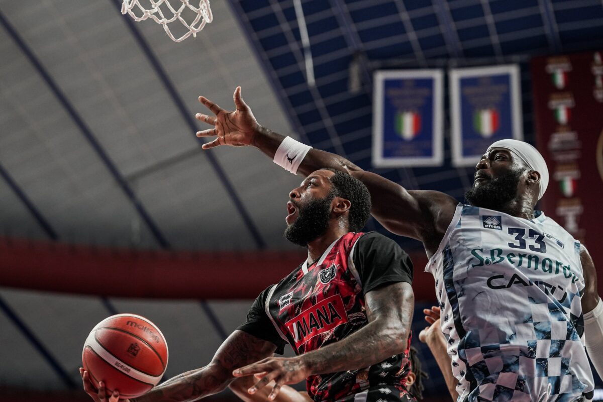 Αποδυναμωμένη η Βενέτσια αλλά παραμένει επικίνδυνη