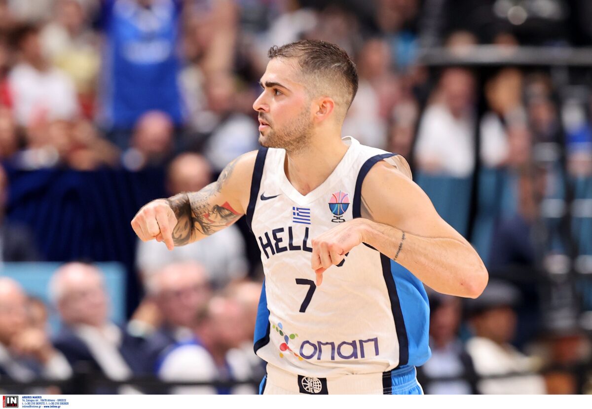 Τολιόπουλος: «Το καλοκαίρι της ζωής μου» – Η ατάκα του Θανάση Αντετοκούνμπο (vid)