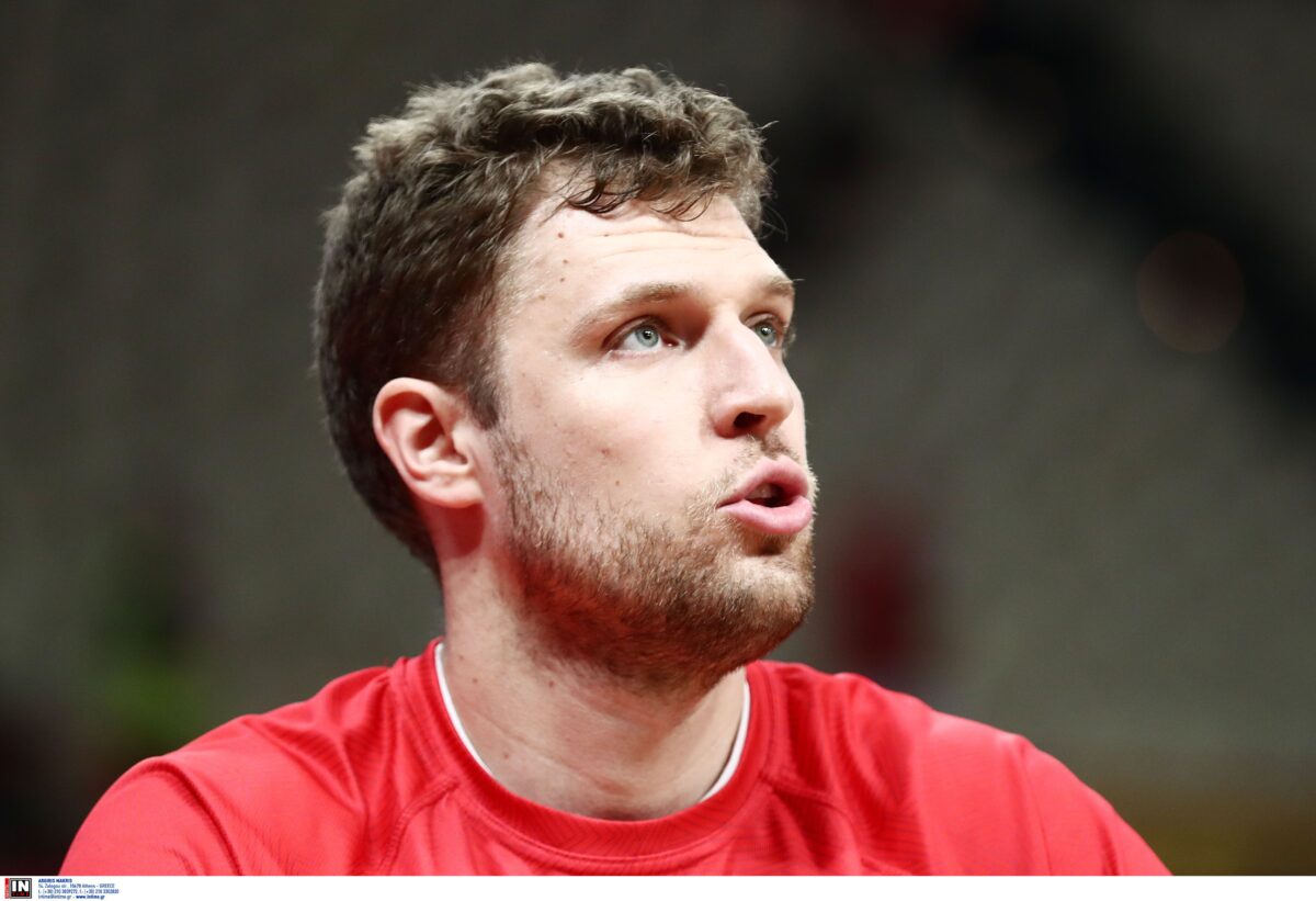 Χωρίς Βεζένκοφ και Μιλουτίνοφ ο Ολυμπιακός στο φιλικό με την Μονακό