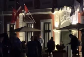 Εθνική Σερβίας: Αναχώρησε για τις ΗΠΑ ο Μπογκντάνοβιτς – Η συγκινητική στιγμή με τους συμπαίκτες του έξω από το ξενοδοχείο (vid)