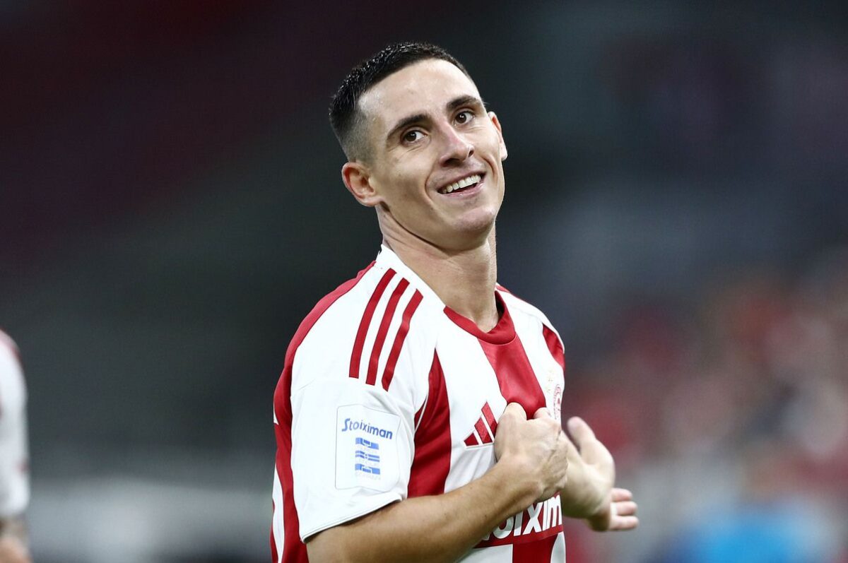 Ο Ποντένσε στο Ολυμπιακός - Πανσερραϊκός