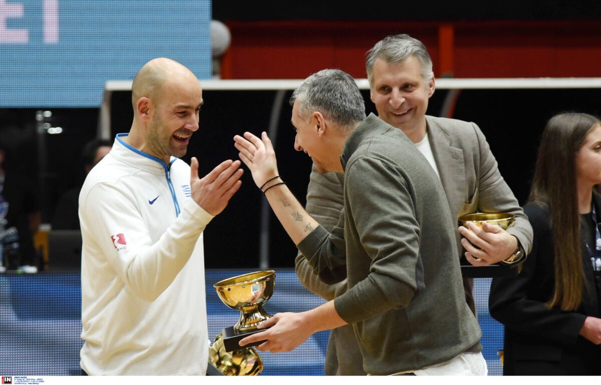 EuroBasket 2025: Στο πλευρό της «επίσημης αγαπημένης» Διαμαντίδης, Παπαλουκάς, Τσαρτσαρής και Μελής (pic)