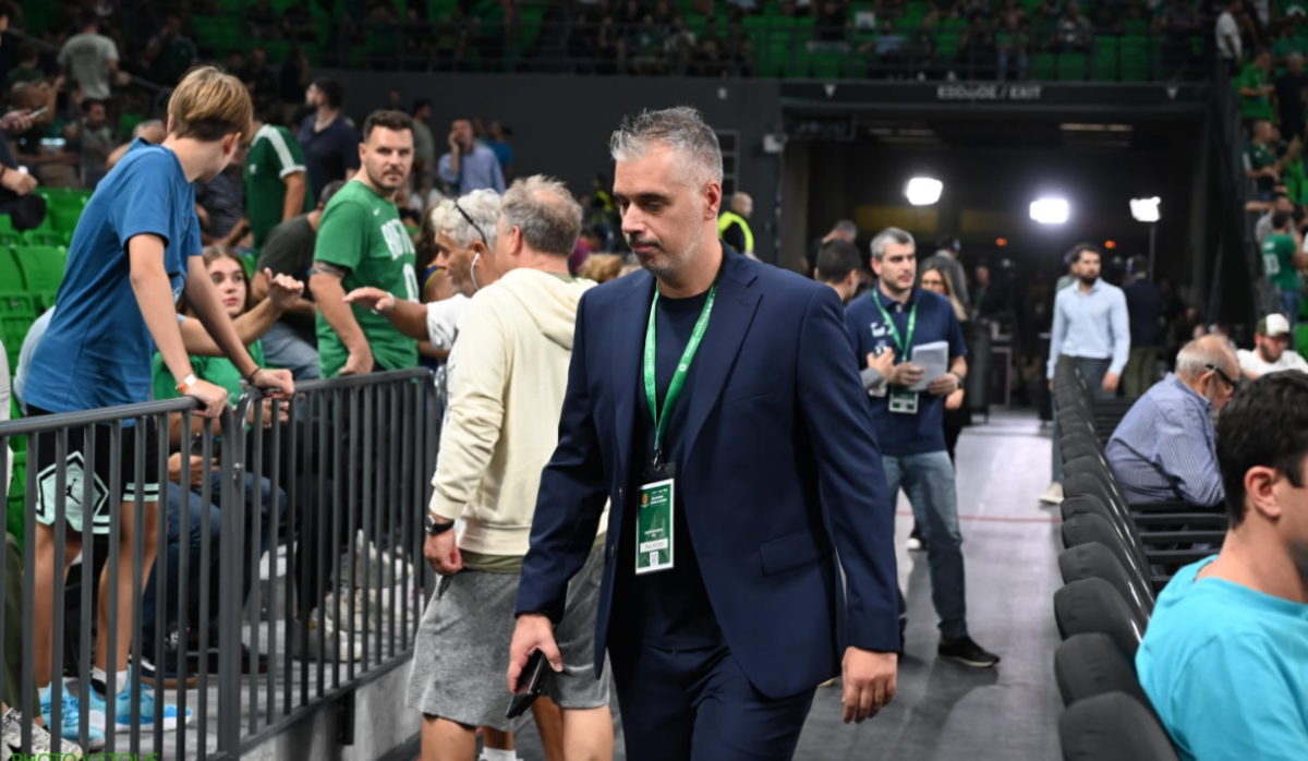 Παρόντες στο «Σπ. Κυπριανού» Κοντός και Παππάς – Μίλησαν με τους διεθνείς παίκτες του Παναθηναϊκού