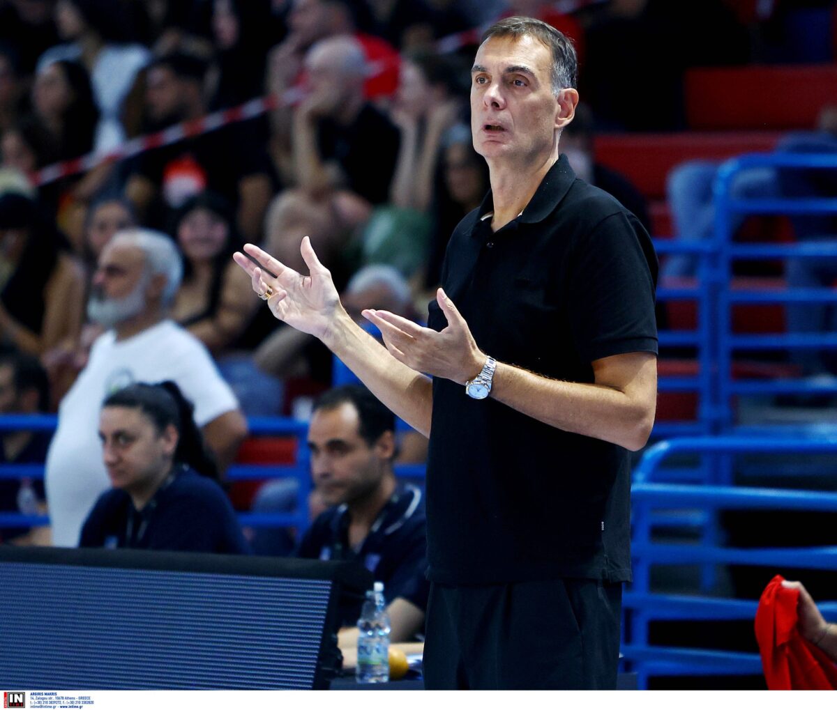 Αποβλήθηκε ο Μπαρτζώκας στο φιλικό του Ολυμπιακού με την Παρί