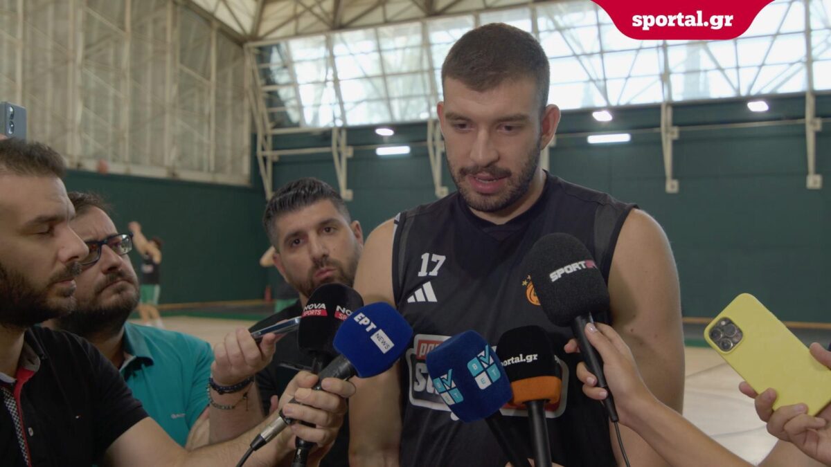 Ρογκαβόπουλος: «Περήφανος που βρίσκομαι εδώ – Να κατακτήσουμε τρόπαια»