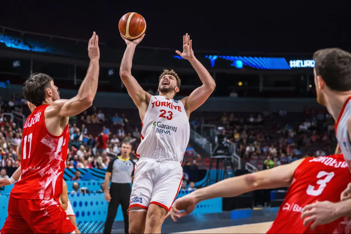 Τριπλός Σενγκούν οδήγησε την Τουρκία στα ημιτελικά και περιμένει Ελλάδα ή Λιθουανία