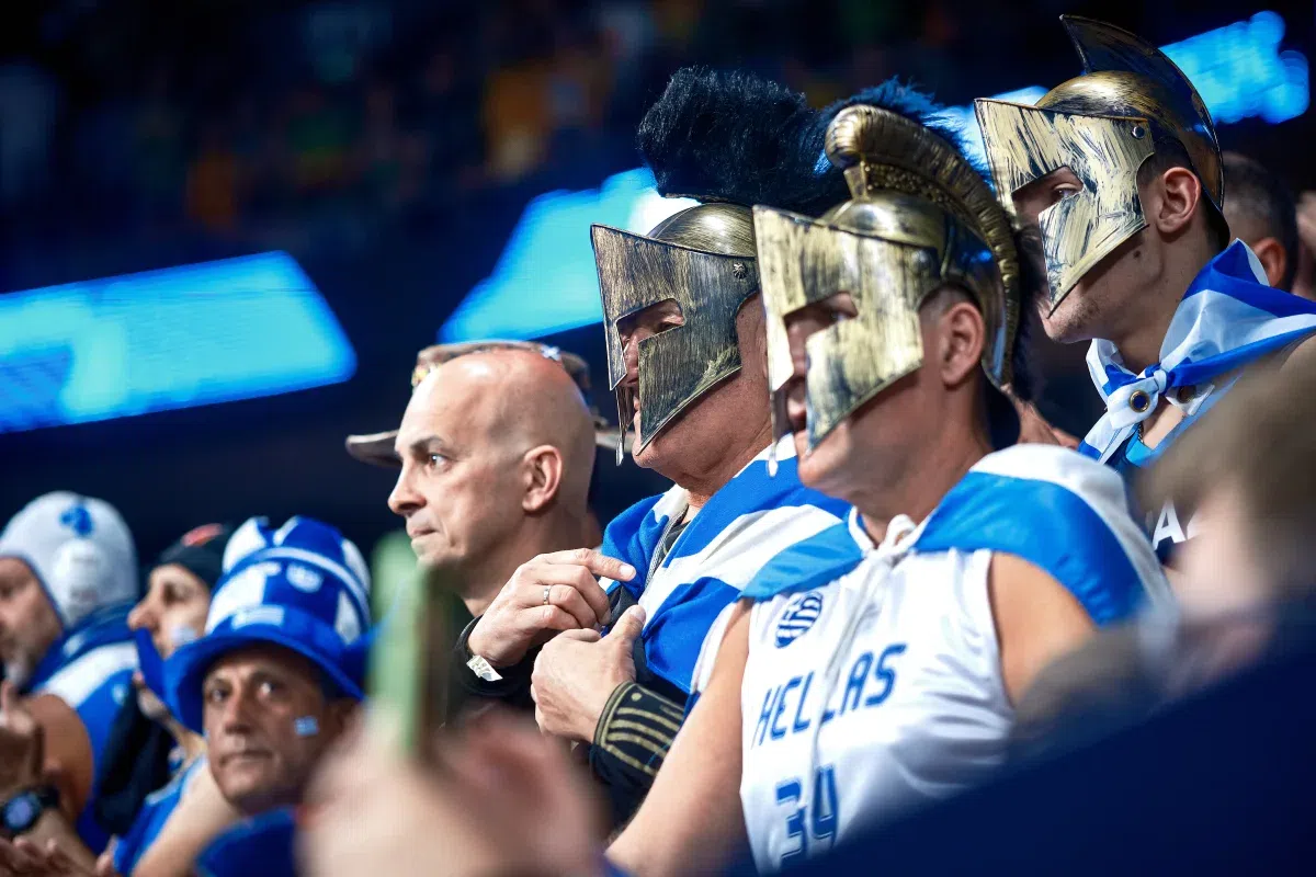 Ελλάδα – Τουρκία: Αναχώρησαν τα πρώτα τσάρτερ από Αθήνα και Θεσσαλονίκη για τη Ρίγα (vid)