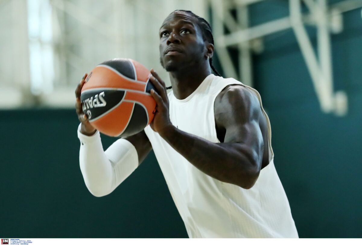 Ναν: «Είμαστε πεινασμένοι, αφήσαμε κάτι στο τραπέζι πέρυσι»