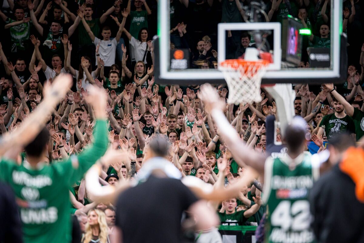 Σε αναβρασμό οι οπαδοί της Ζαλγκίρις, αποσύρουν τη στήριξή τους στην ομάδα