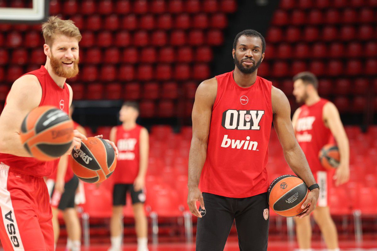 Ολυμπιακός: Η ενημέρωση για ΜακΚίσικ και Έβανς