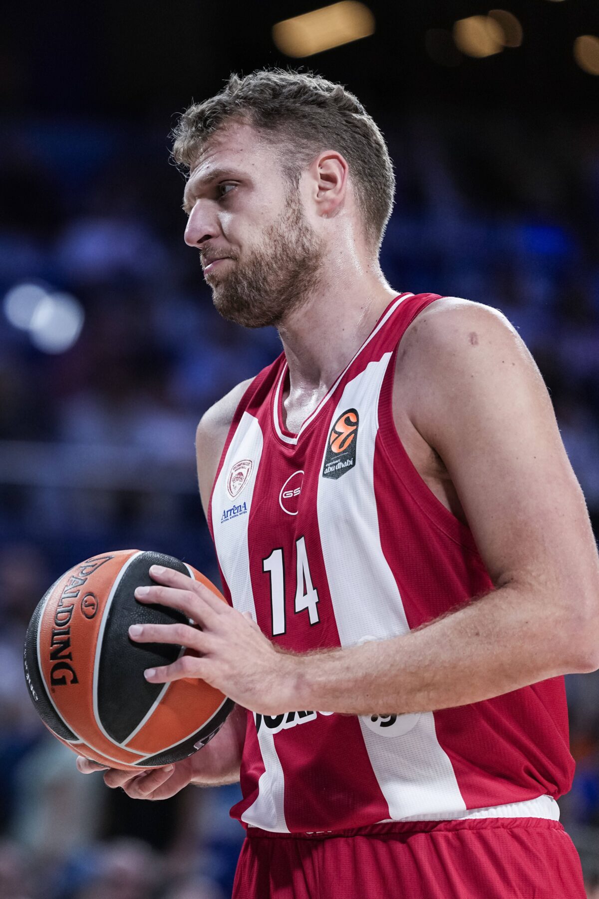 Γιανάι για Βεζένκοφ: «Ανάμεσα στους παίκτες που εξετάσαμε, αλλά…»