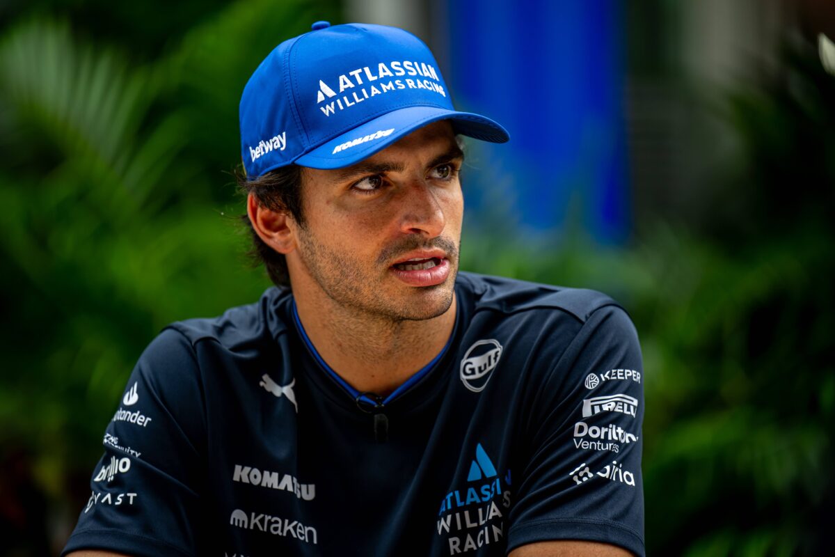 Κάρλος Σάινθ