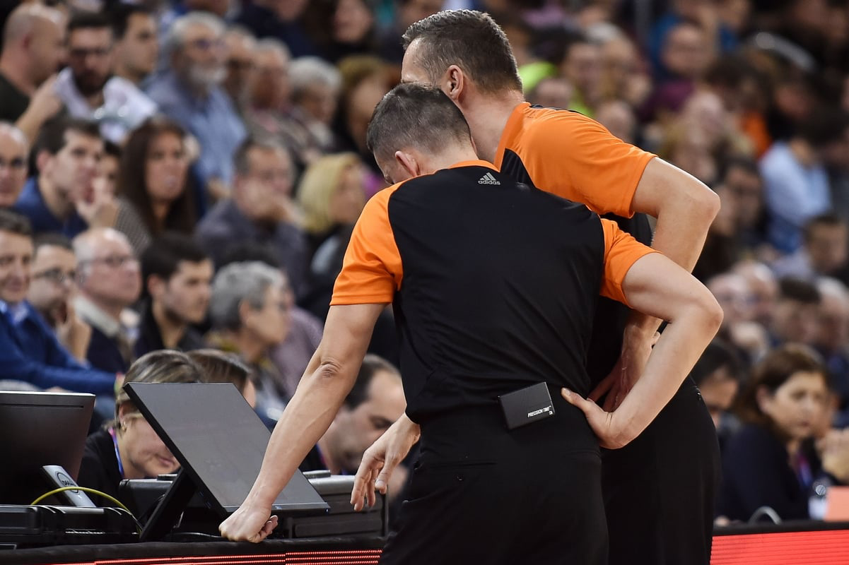 Aυτός είναι ο διαιτητής EuroLeague που συνελήφθη καθώς βρέθηκαν 250.000 ευρώ στο σπίτι του