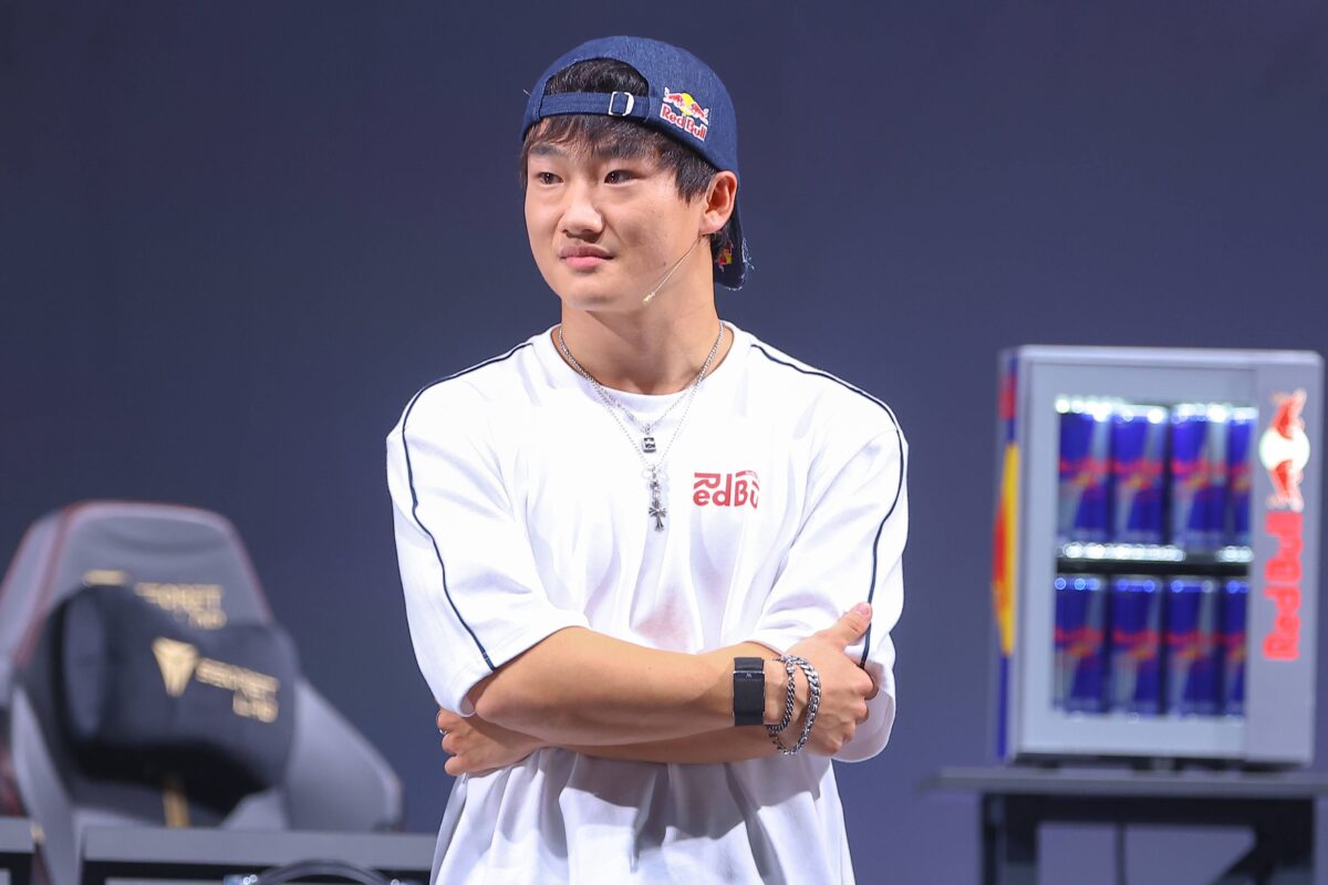 Η Aston Martin απαντά στις φήμες για την έλευση του Τσουνόντα