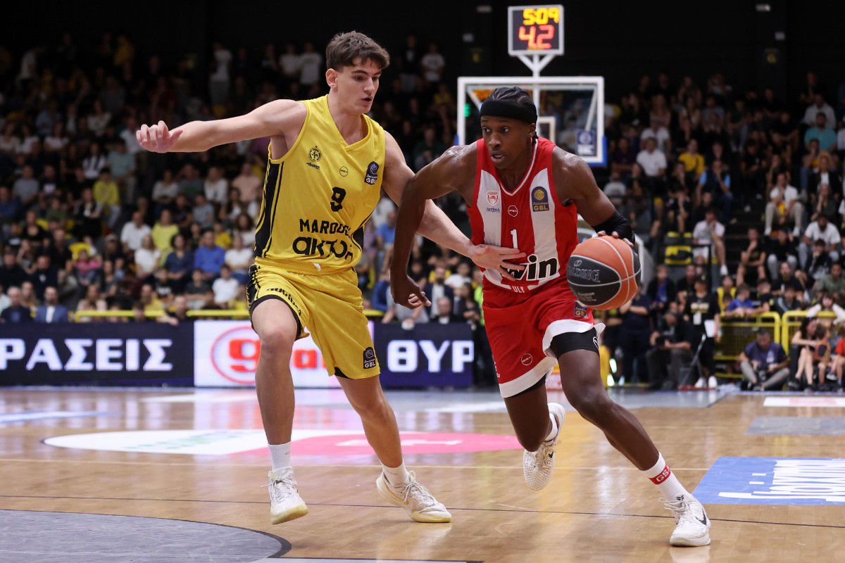 Εξαιρετικός Γουόρντ, ντεμπούτο Νιλικίνα και πρεμιέρα με νίκη στο Μαρούσι για τον Ολυμπιακό