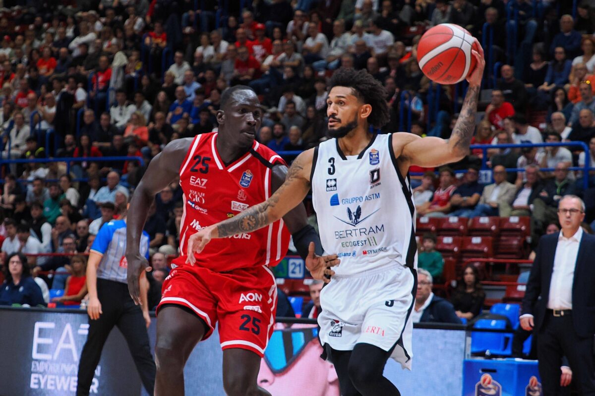 Η Ντερτόνα σόκαρε την Αρμάνι στην πρεμιέρα του ιταλικού πρωταθλήματος