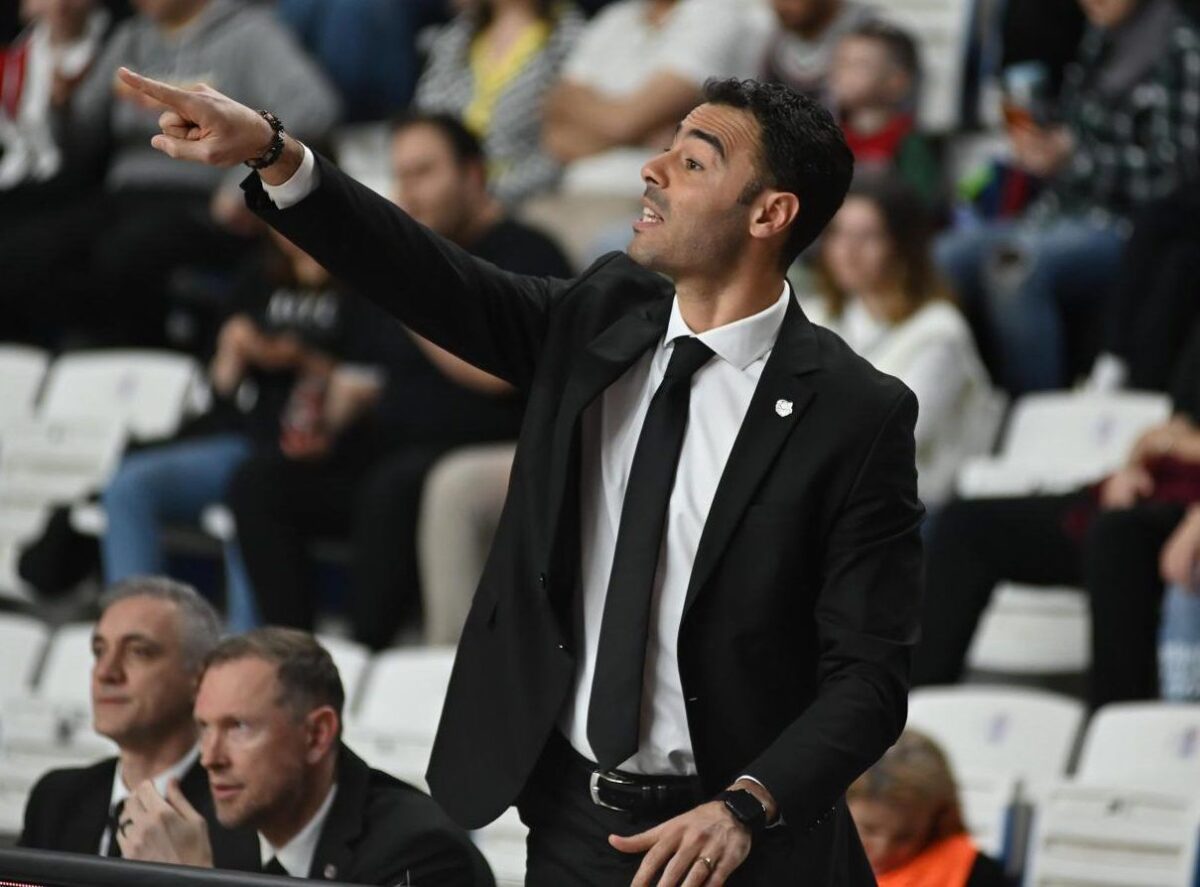 Στο team του Άρη ο Σερχάτ Τσετίν – Ποιός είναι ο νέος βοηθός προπονητή