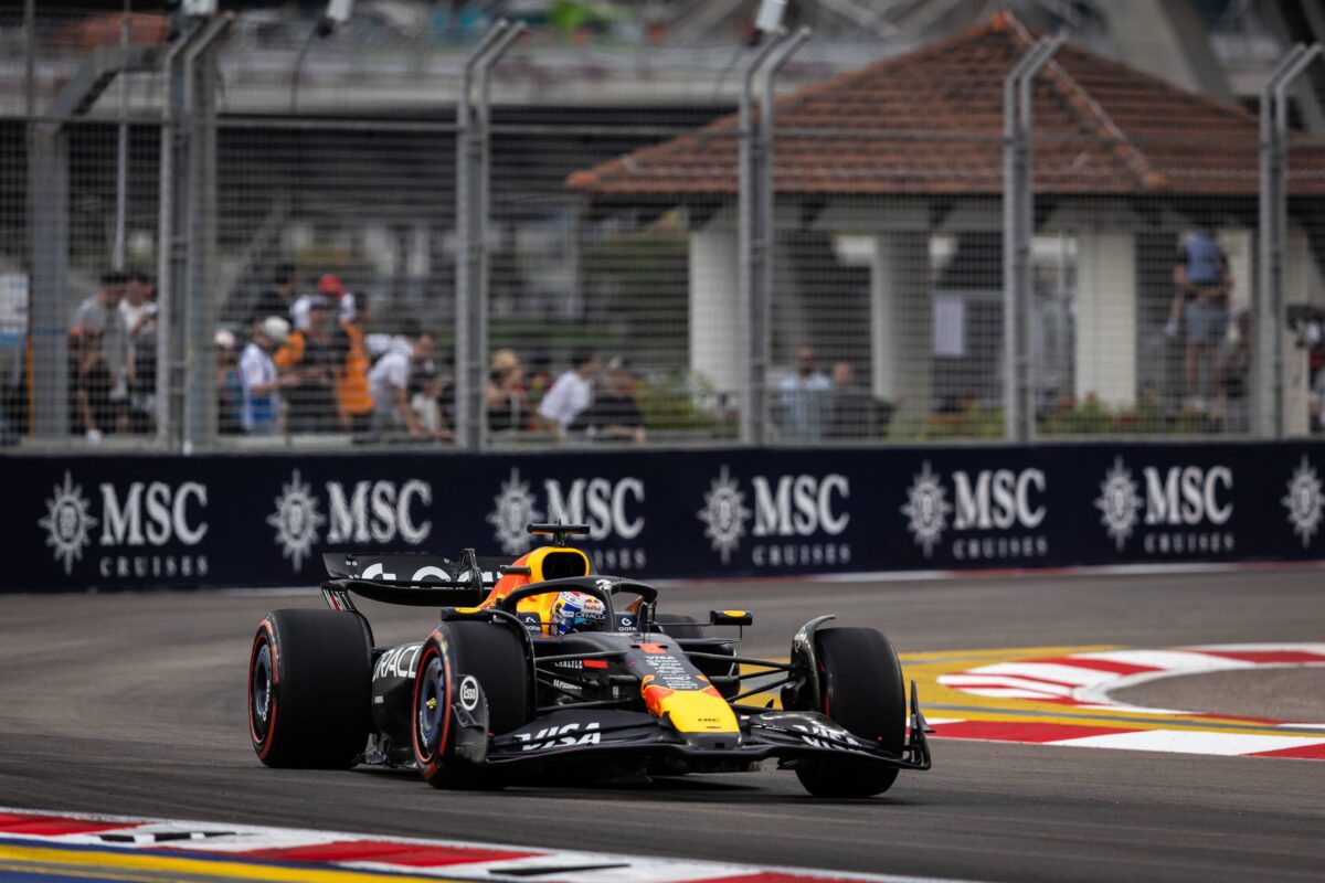 Πρωτιά για τον Φερστάπεν στο FP3 της Σιγκαπούρης, από κοντά οι McLaren και Mercedes