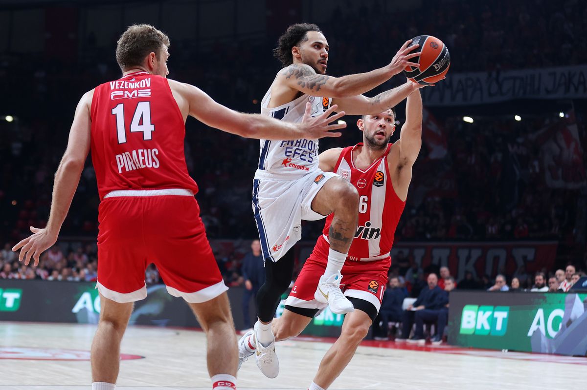 Ο λύκος κι αν εγέρασε…