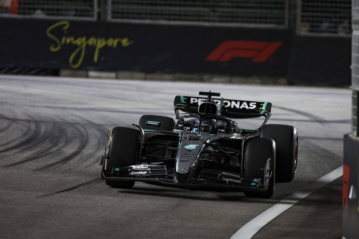 «Μαγική» οδήγηση χάρισε στον Ράσελ την πολ ποζίσιον στη Σιγκαπούρη