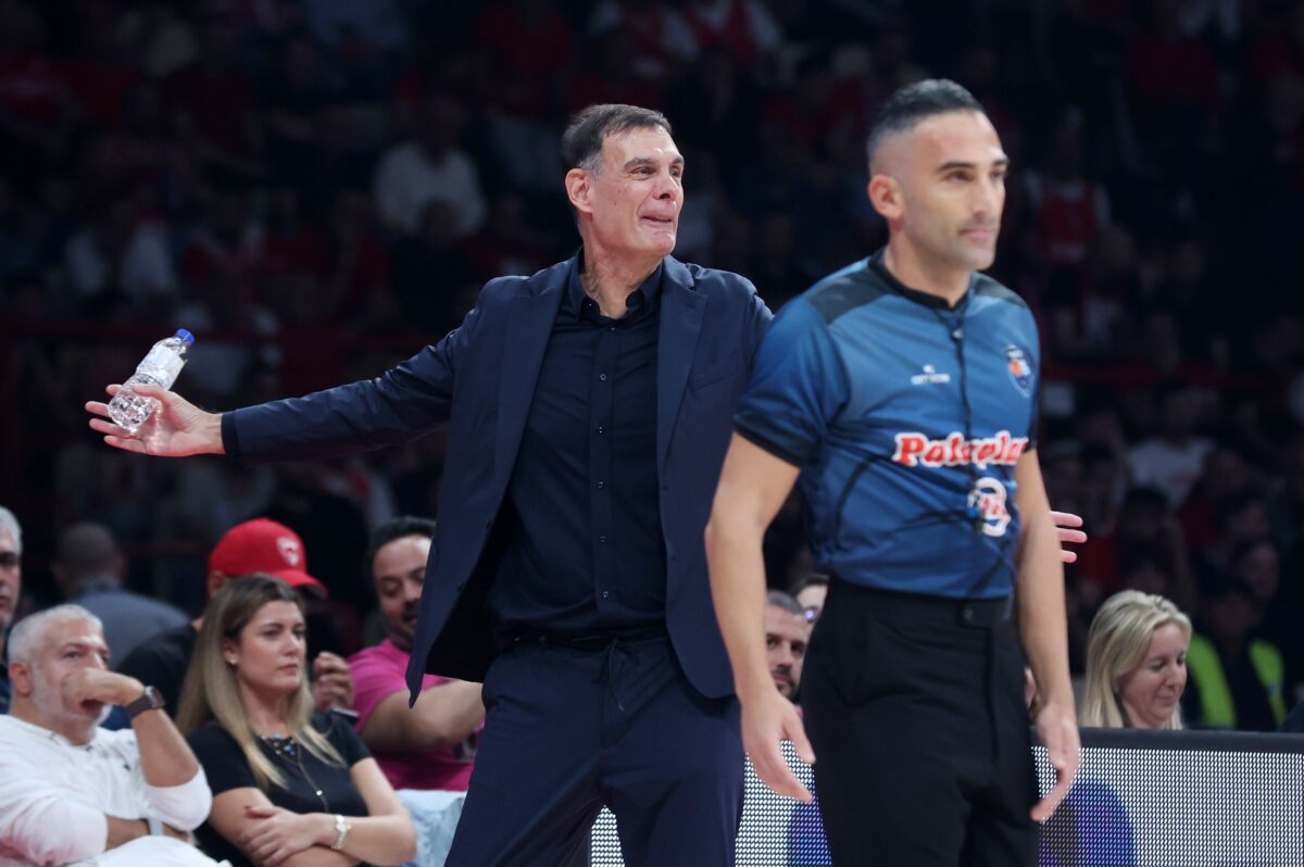 Έξαλλος ο Μπαρτζώκας με την άμυνα στον Σορτς: «Τι είναι αυτό που παίζετε;» (vid)