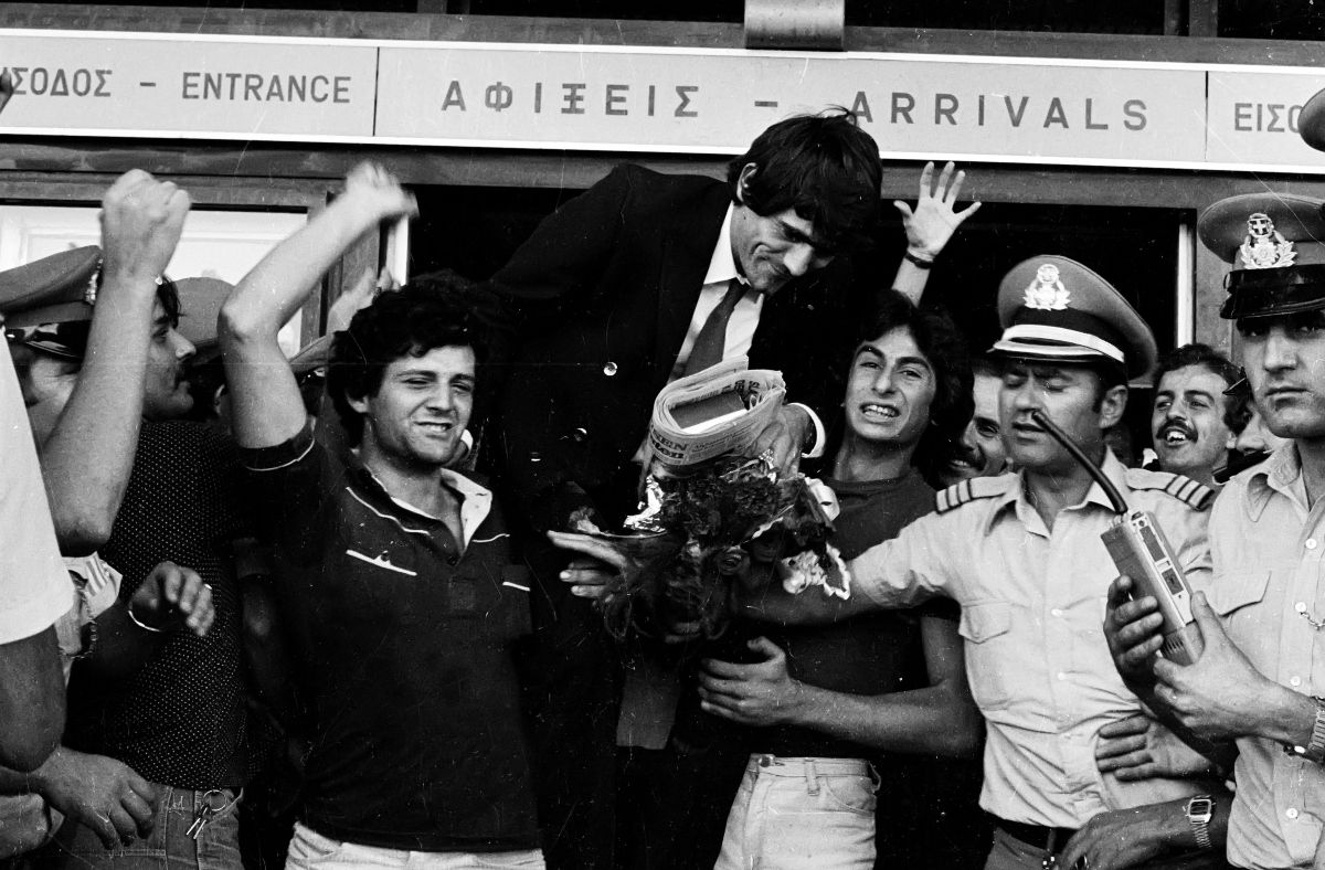 Η ιστορική νίκη της Ελλάδος στη Δανία με το «φάντομ» Σαργκάνη και σκόρερ τον Κούη (vids)